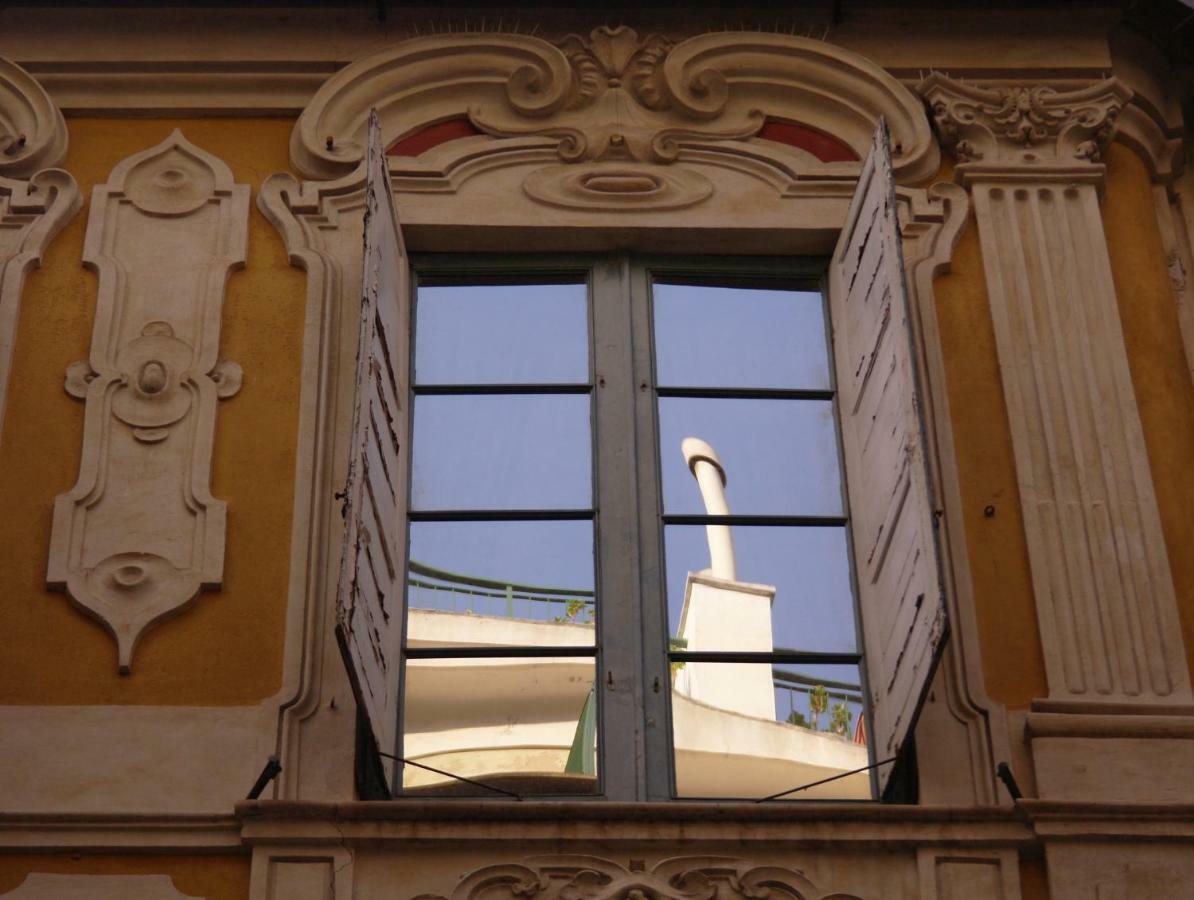 Dietro Il Teatro Modena Γένοβα Εξωτερικό φωτογραφία